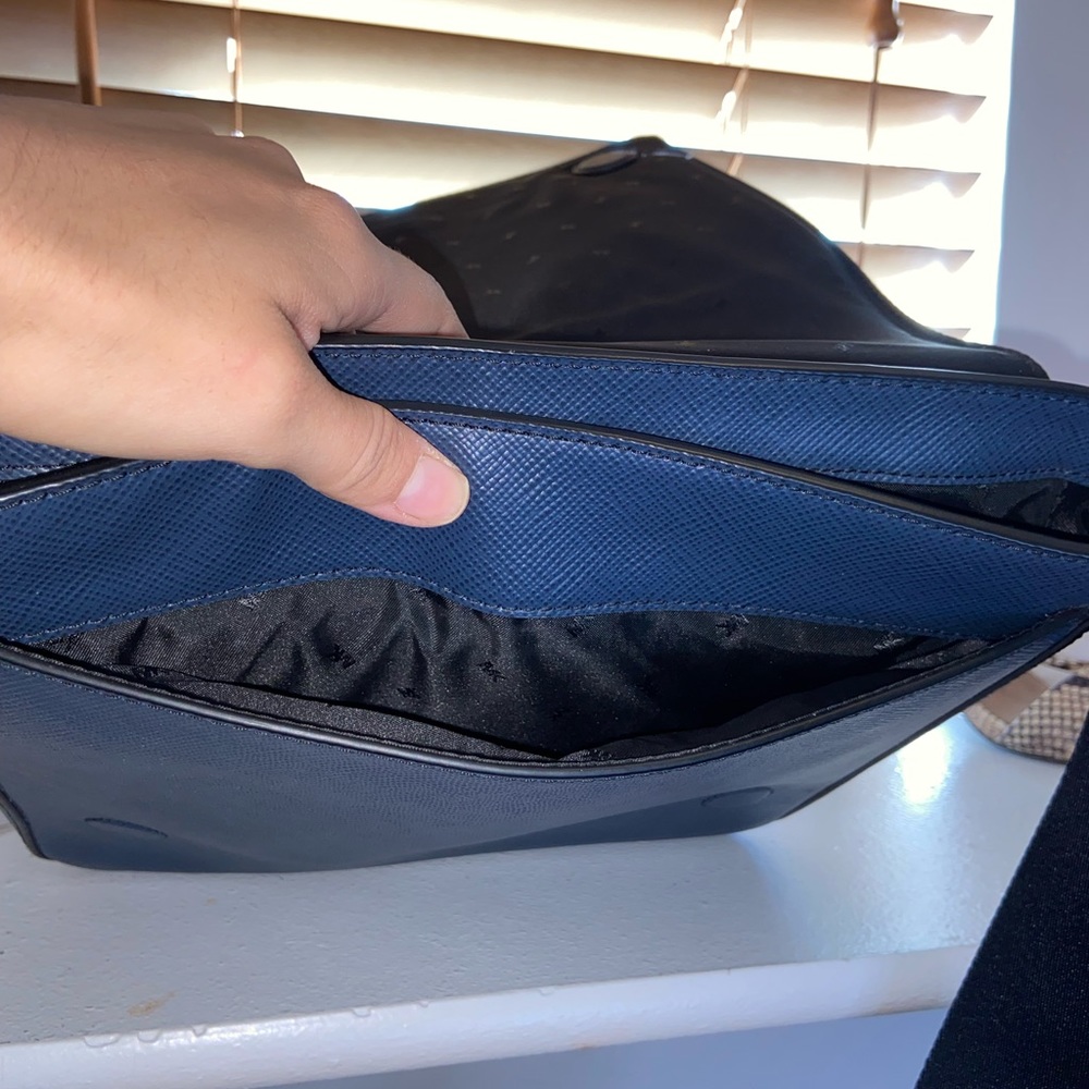 Michael Kors Messenger Bag - Picture 4 of 16